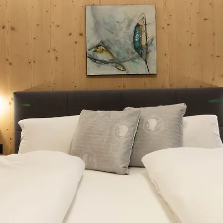 Wally Berg-appartements Lejlighedshotel Zams